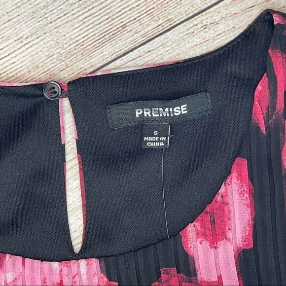 Floral Blouse  - Picture 3 of 6